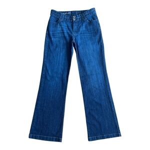 Eddie Bauer Women’s Curvy Blue Jeans Size 12T NWOT